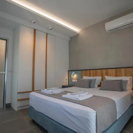 Tompazi 2 Apartment *