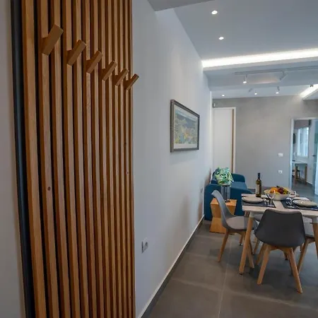 Tompazi 2 カヴァラ